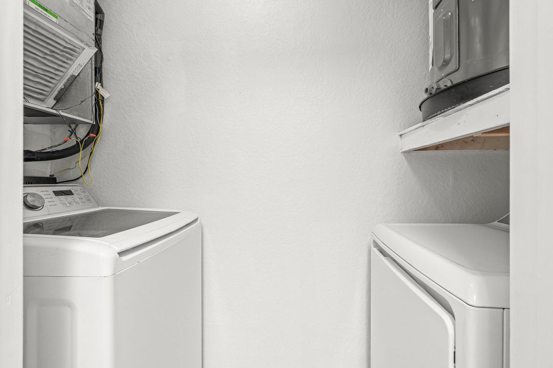 出租: $2,400 (2 贝兹, 2 浴室, 1137 平方英尺)