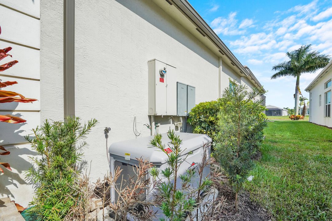 For Sale: $2,200,000 (3 beds, 3 baths, 3346 Square Feet)