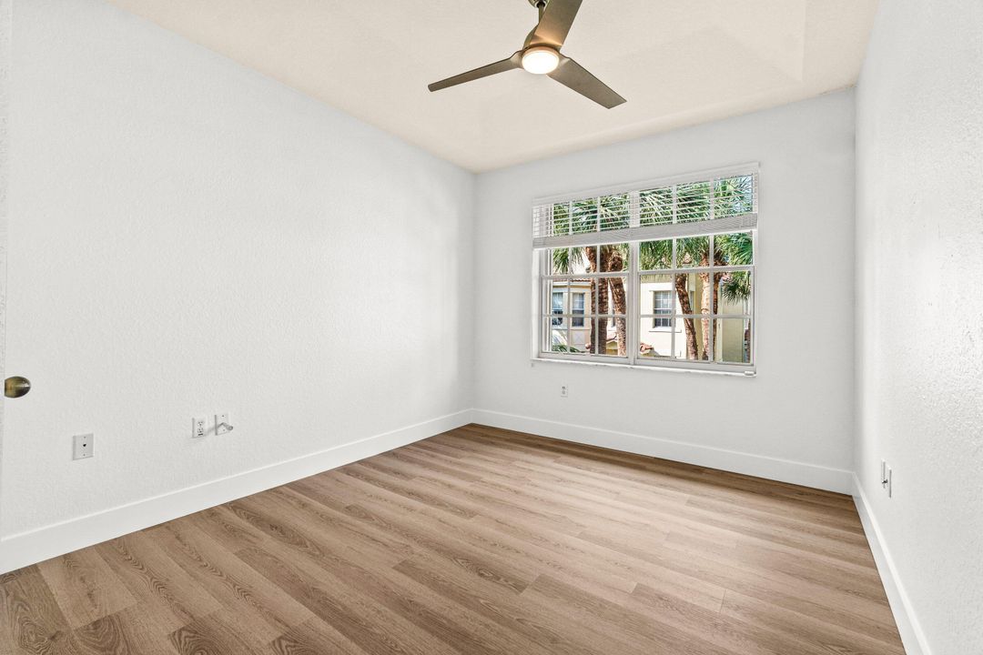 出租: $2,400 (2 贝兹, 2 浴室, 1137 平方英尺)