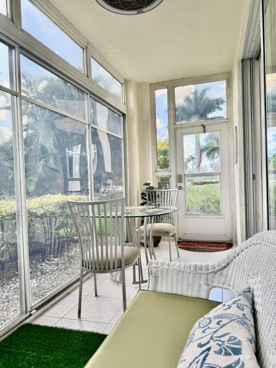 出租: $2,500 (2 贝兹, 2 浴室, 1619 平方英尺)