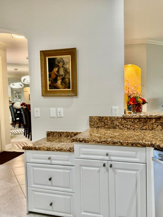 出租: $2,500 (2 贝兹, 2 浴室, 1619 平方英尺)