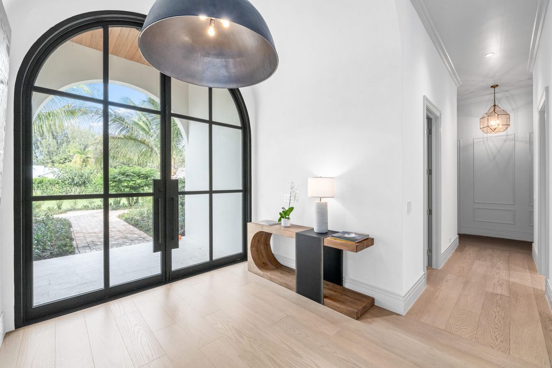 For Sale: $3,650,000 (5 beds, 6 baths, 5393 Square Feet)