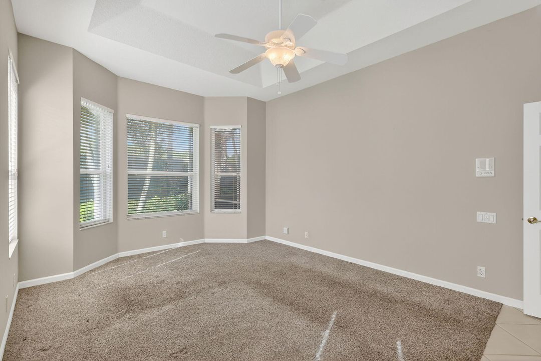 待售: $369,900 (3 贝兹, 2 浴室, 2102 平方英尺)