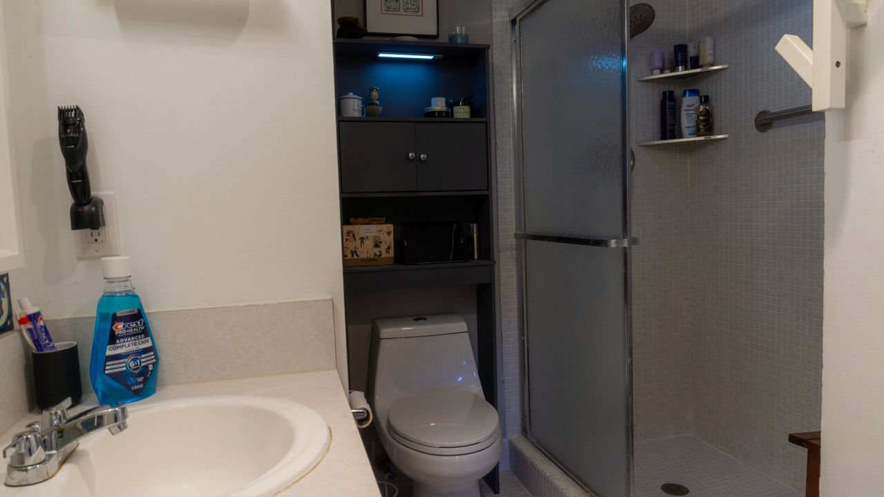 For Rent: $1,750 (2 beds, 2 baths, 896 Square Feet)