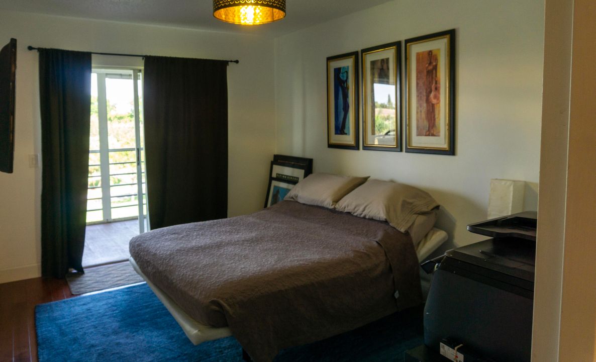 For Rent: $1,750 (2 beds, 2 baths, 896 Square Feet)