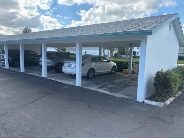 For Sale: $171,000 (2 beds, 1 baths, 792 Square Feet)