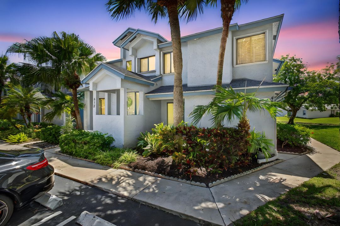 В аренду: $2,600 (3 спален, 2 ванн, 1225 Квадратных фут)