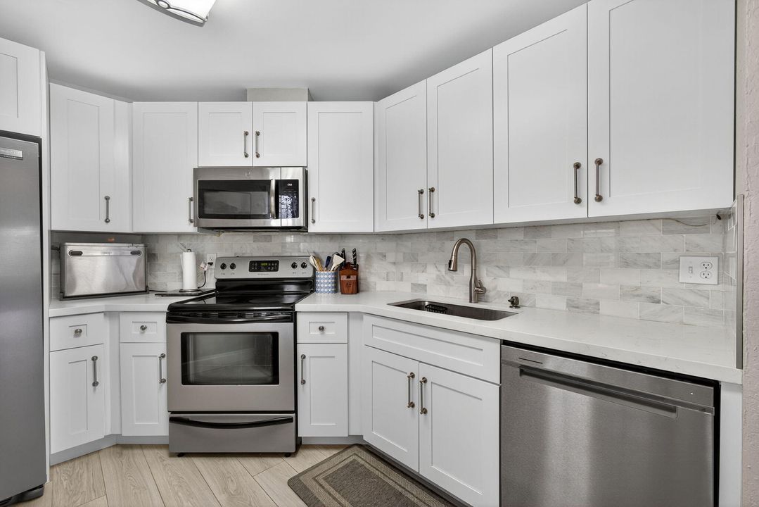 В аренду: $2,600 (3 спален, 2 ванн, 1225 Квадратных фут)