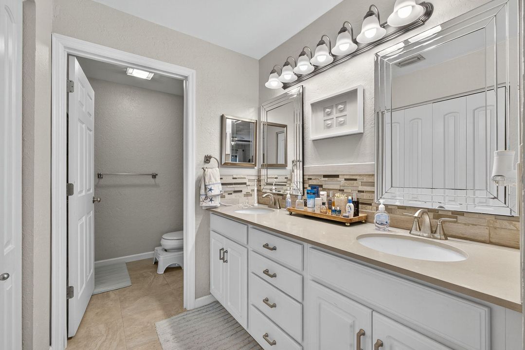 В аренду: $2,600 (3 спален, 2 ванн, 1225 Квадратных фут)