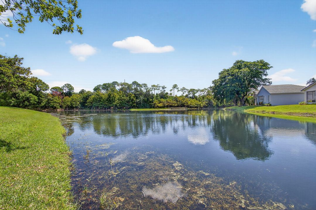 В аренду: $2,600 (3 спален, 2 ванн, 1225 Квадратных фут)