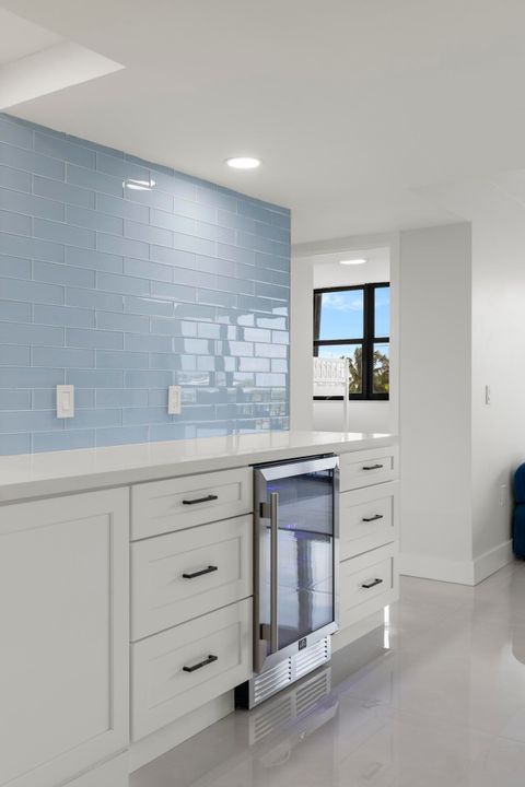 На продажу: $550,000 (3 спален, 2 ванн, 1215 Квадратных фут)