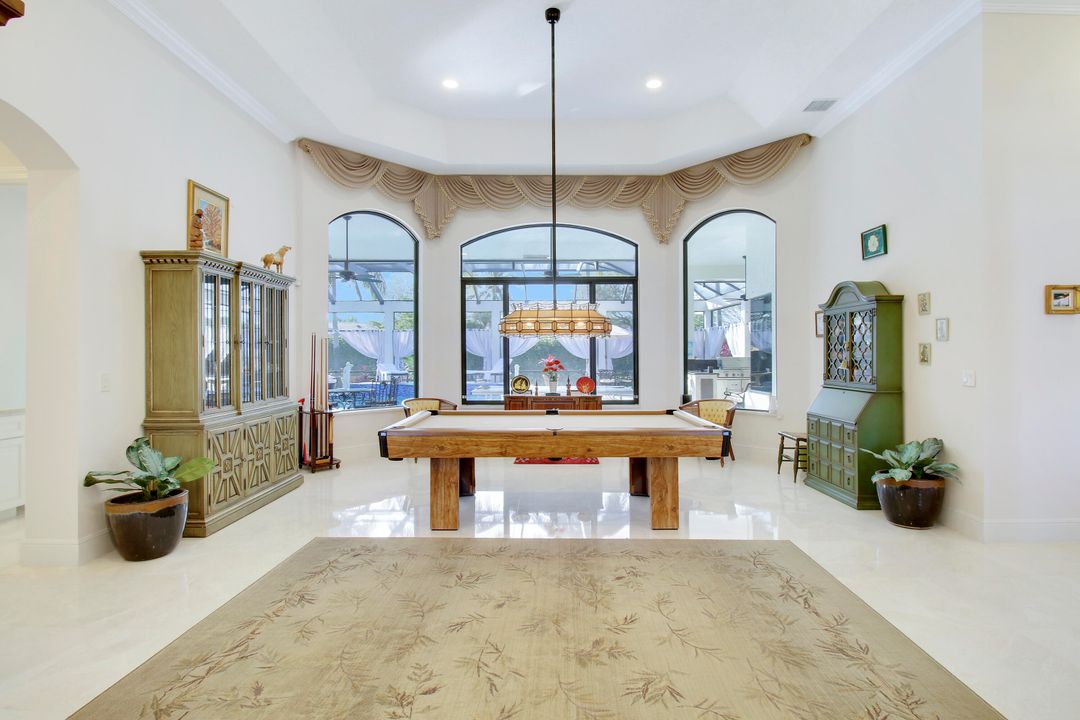 For Sale: $3,495,000 (5 beds, 4 baths, 4151 Square Feet)