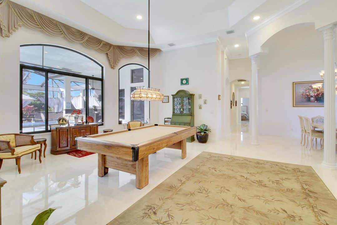 For Sale: $3,495,000 (5 beds, 4 baths, 4151 Square Feet)