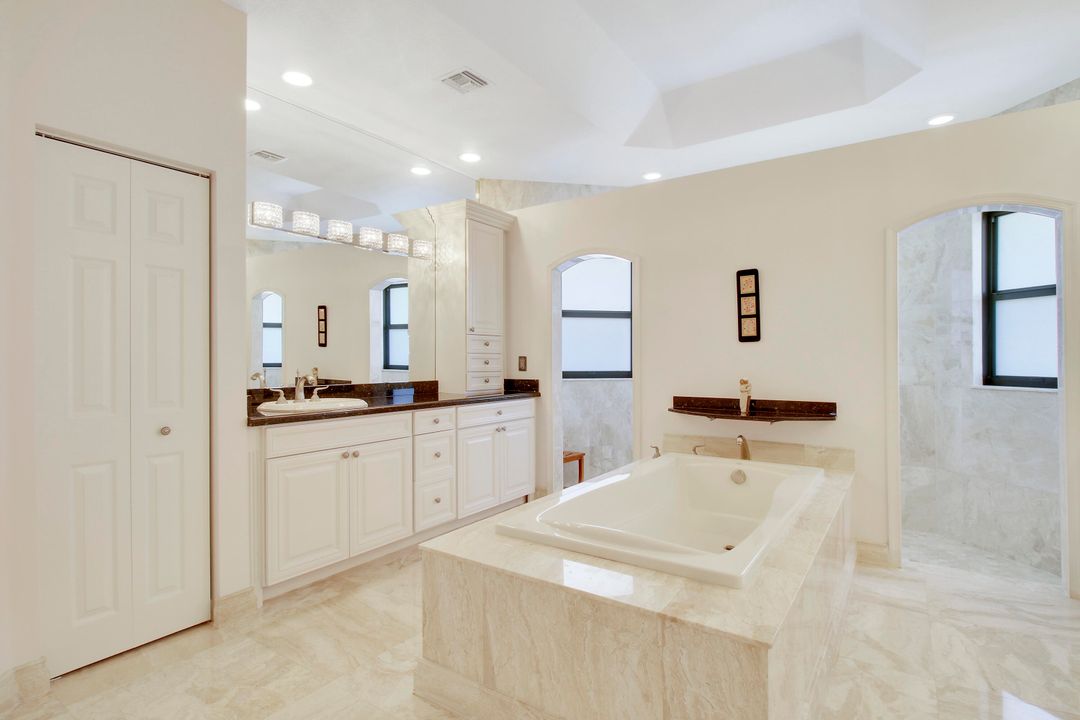 For Sale: $3,495,000 (5 beds, 4 baths, 4151 Square Feet)