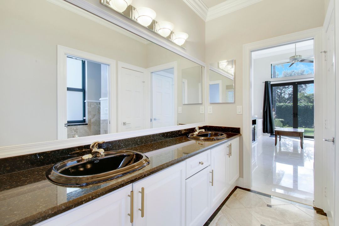 For Sale: $3,495,000 (5 beds, 4 baths, 4151 Square Feet)