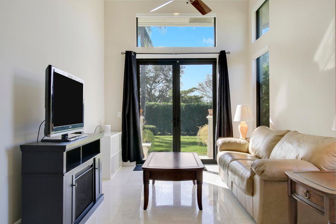 For Sale: $3,495,000 (5 beds, 4 baths, 4151 Square Feet)