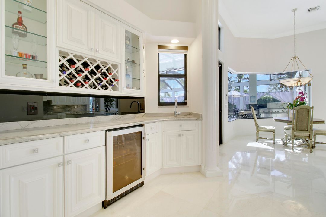 For Sale: $3,495,000 (5 beds, 4 baths, 4151 Square Feet)