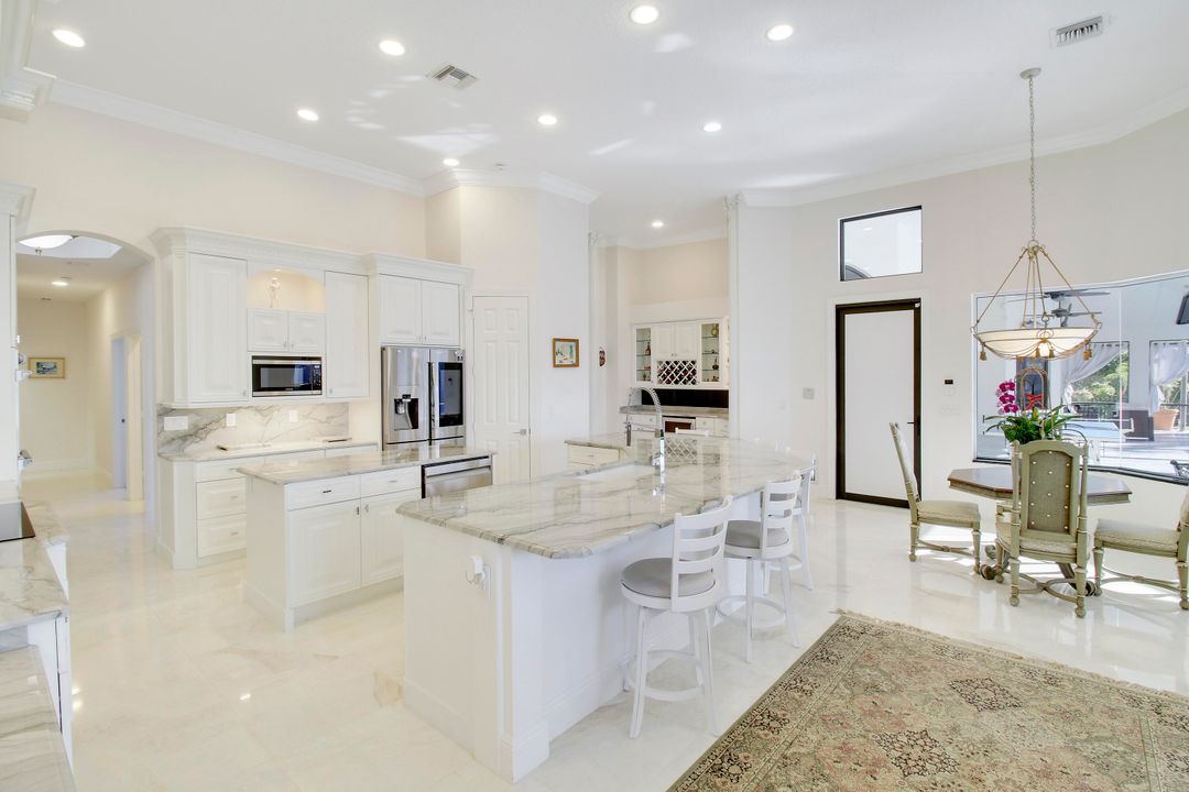 For Sale: $3,495,000 (5 beds, 4 baths, 4151 Square Feet)