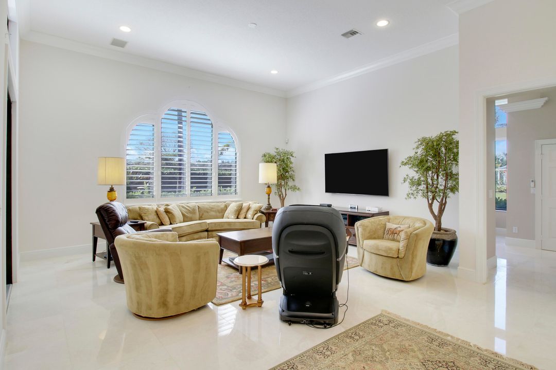 For Sale: $3,495,000 (5 beds, 4 baths, 4151 Square Feet)