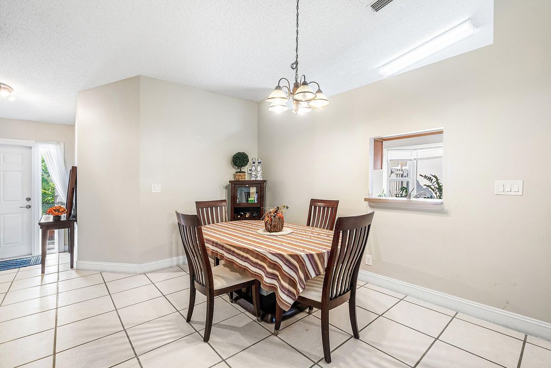 待售: $459,900 (3 贝兹, 2 浴室, 1505 平方英尺)