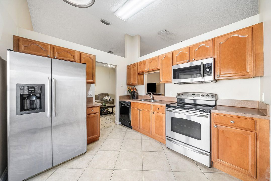 待售: $459,900 (3 贝兹, 2 浴室, 1505 平方英尺)