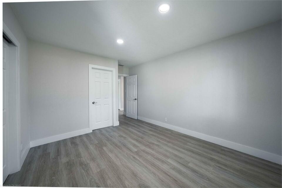 合同活跃: $3,400 (4 贝兹, 3 浴室, 1456 平方英尺)