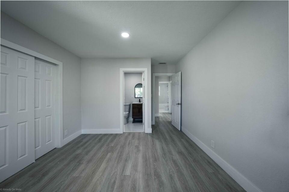 合同活跃: $3,400 (4 贝兹, 3 浴室, 1456 平方英尺)