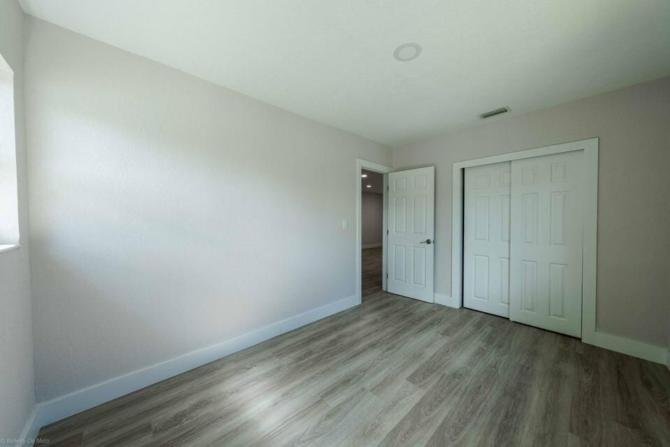 合同活跃: $3,400 (4 贝兹, 3 浴室, 1456 平方英尺)