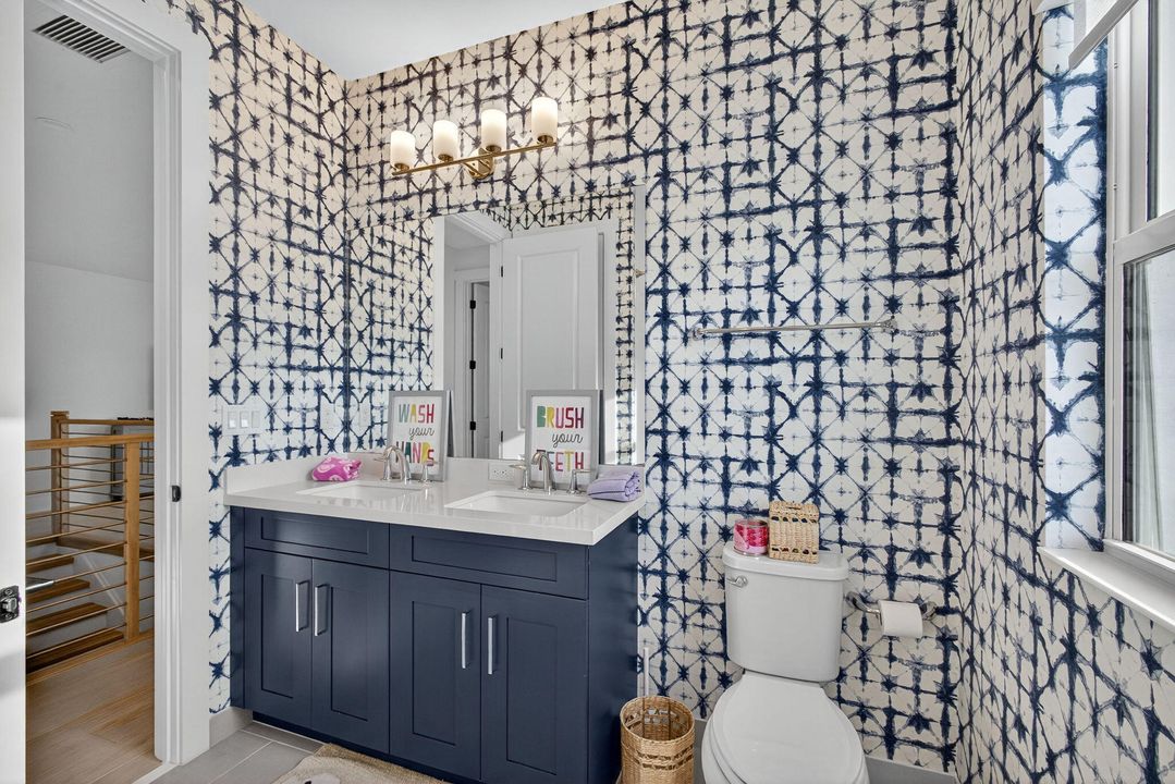 For Sale: $1,175,000 (4 beds, 3 baths, 3289 Square Feet)