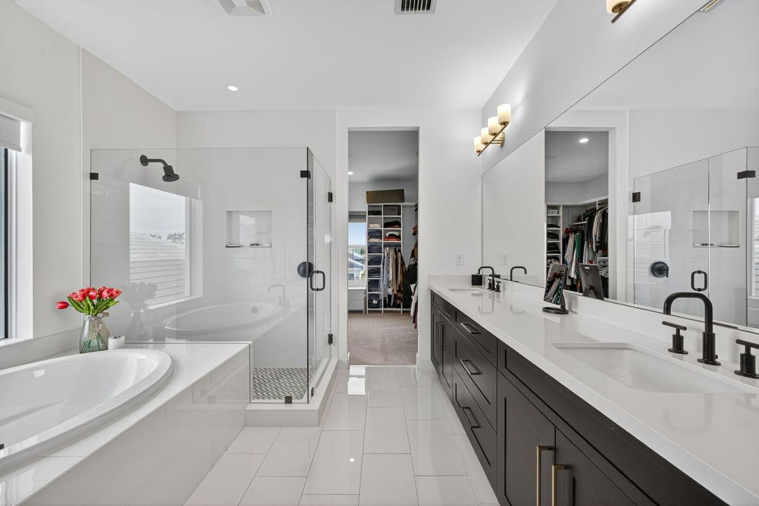 For Sale: $1,175,000 (4 beds, 3 baths, 3289 Square Feet)