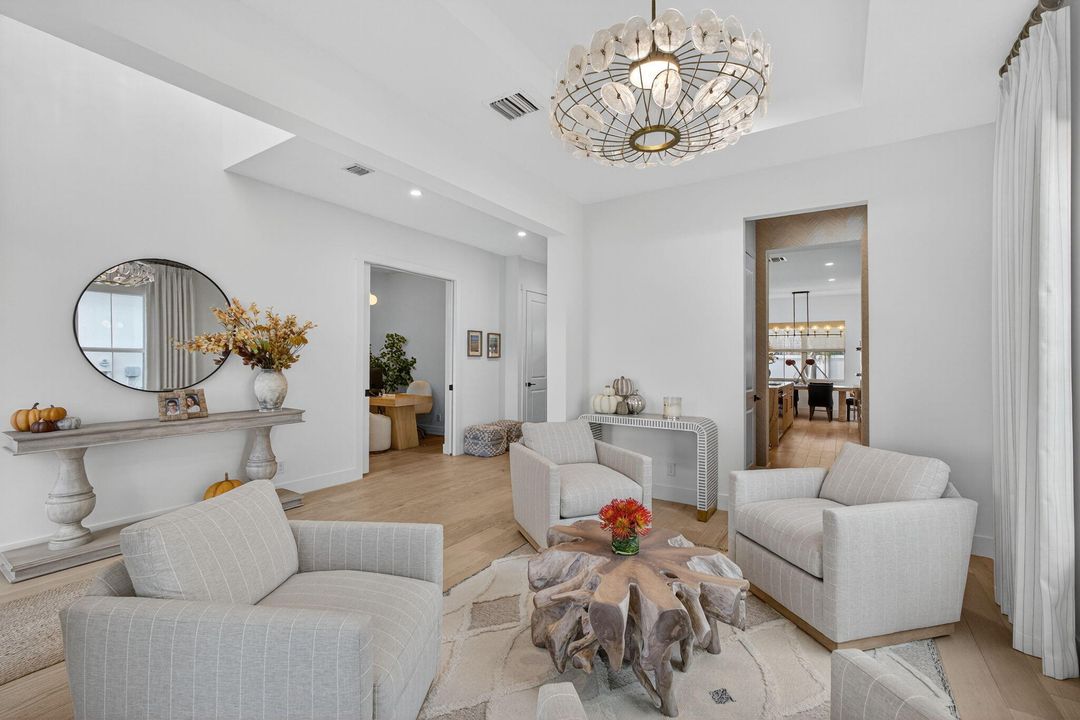 For Sale: $1,175,000 (4 beds, 3 baths, 3289 Square Feet)