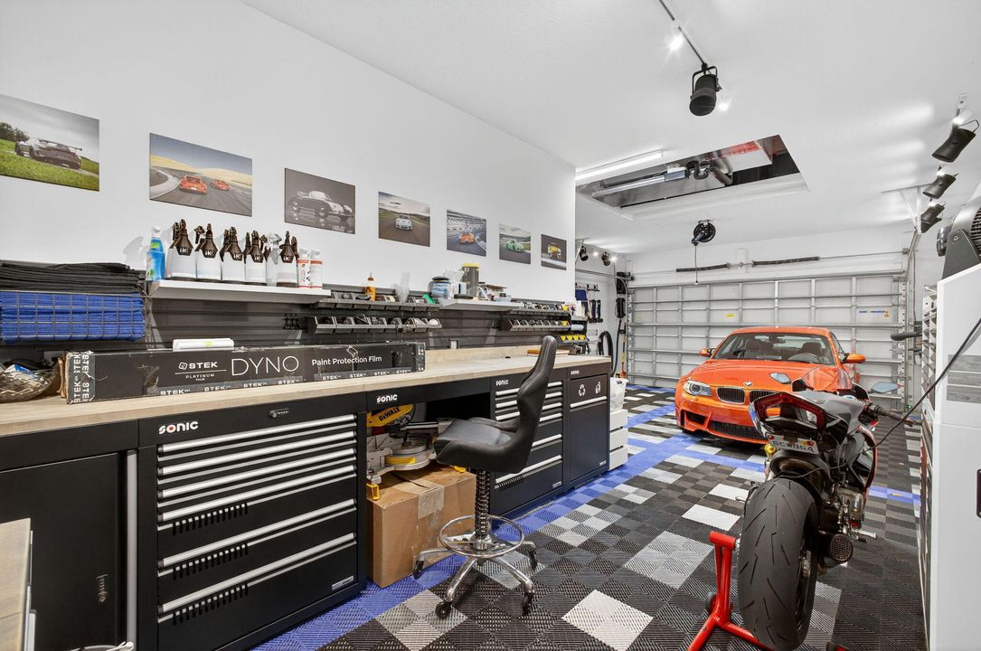 For Sale: $1,175,000 (4 beds, 3 baths, 3289 Square Feet)