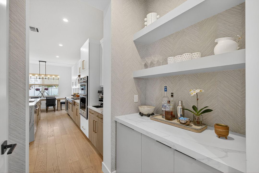 For Sale: $1,175,000 (4 beds, 3 baths, 3289 Square Feet)