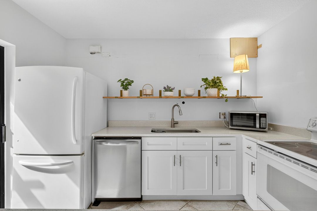 Activo con contrato: $379,000 (2 camas, 2 baños, 1488 Pies cuadrados)