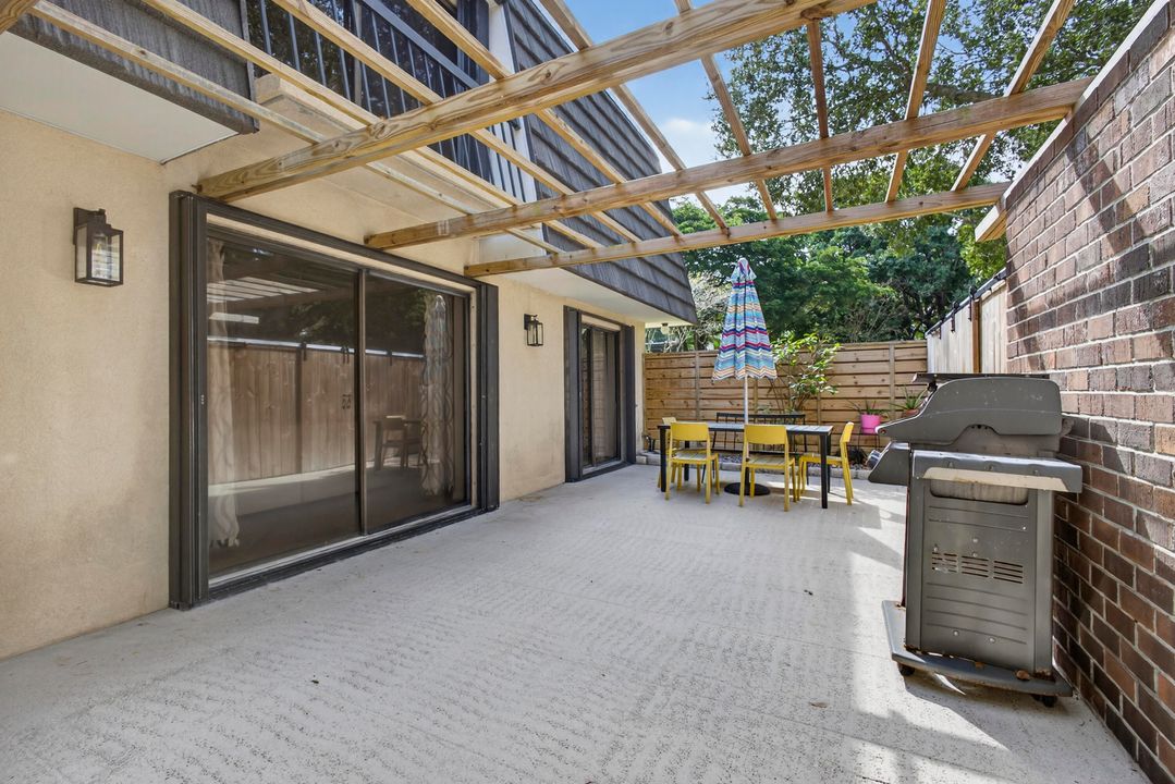 Activo con contrato: $379,000 (2 camas, 2 baños, 1488 Pies cuadrados)