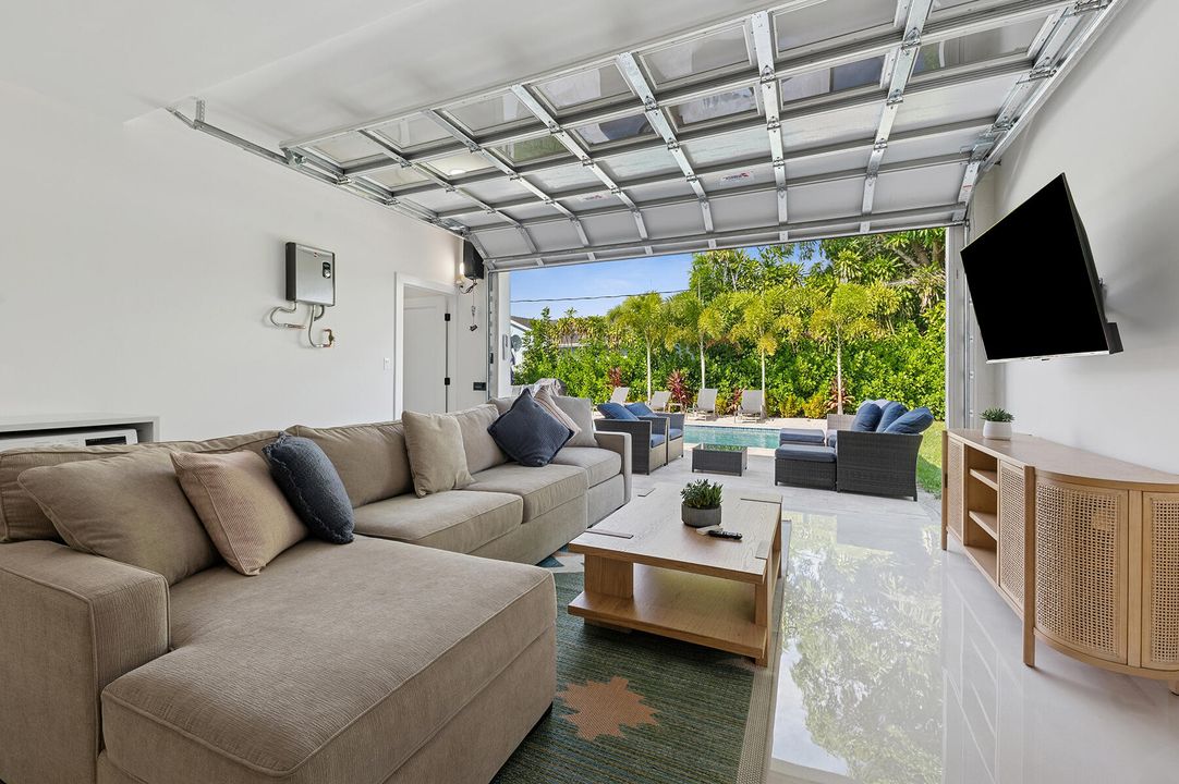 В аренду: $13,000 (5 спален, 4 ванн, 2781 Квадратных фут)