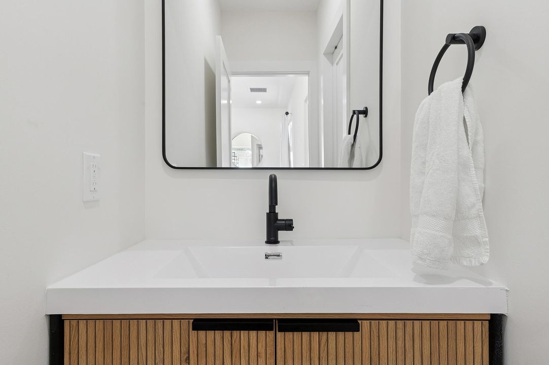 В аренду: $13,000 (5 спален, 4 ванн, 2781 Квадратных фут)