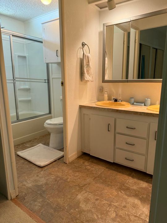 For Sale: $44,900 (2 beds, 2 baths, 1400 Square Feet)