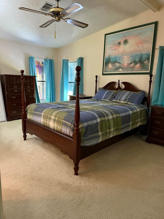 For Sale: $44,900 (2 beds, 2 baths, 1400 Square Feet)