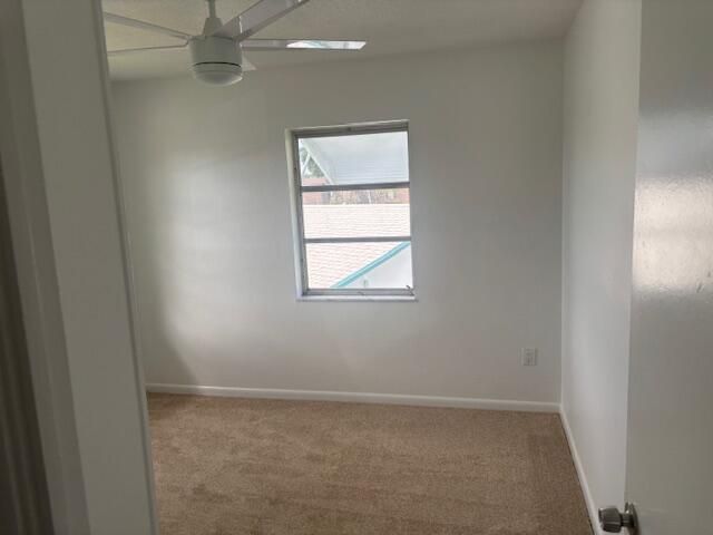 For Sale: $171,000 (2 beds, 1 baths, 792 Square Feet)