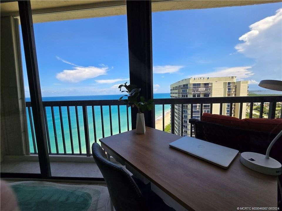 For Rent: $4,500 (2 beds, 2 baths, 1224 Square Feet)