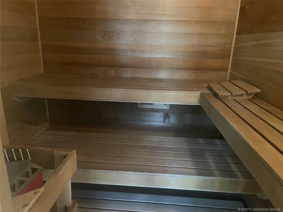 For Rent: $4,500 (2 beds, 2 baths, 1224 Square Feet)