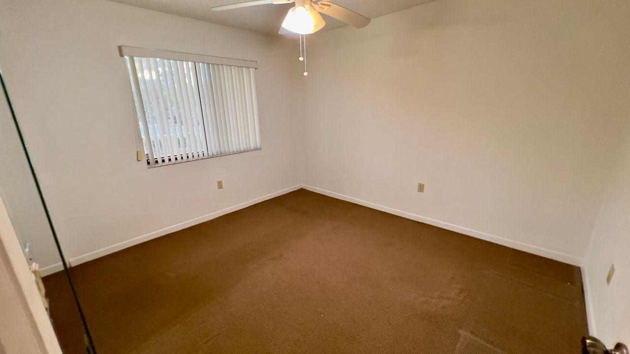For Rent: $2,350 (2 beds, 2 baths, 1392 Square Feet)
