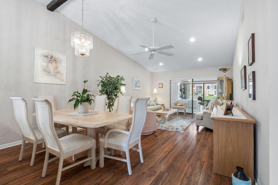 待售: $239,000 (2 贝兹, 2 浴室, 1370 平方英尺)