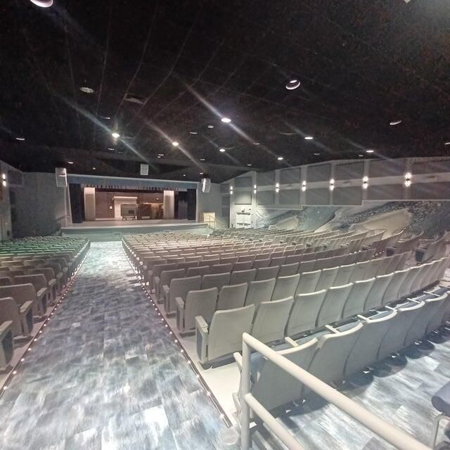 For Rent: $2,350 (2 beds, 2 baths, 1392 Square Feet)