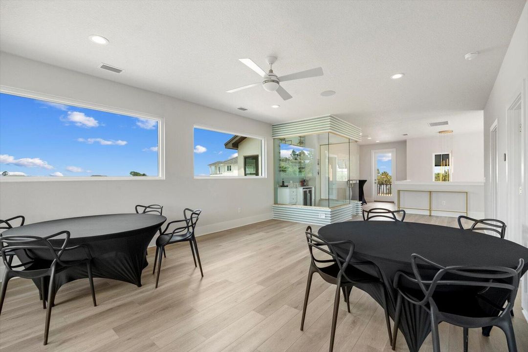 待售: $1,449,000 (4 贝兹, 3 浴室, 3200 平方英尺)