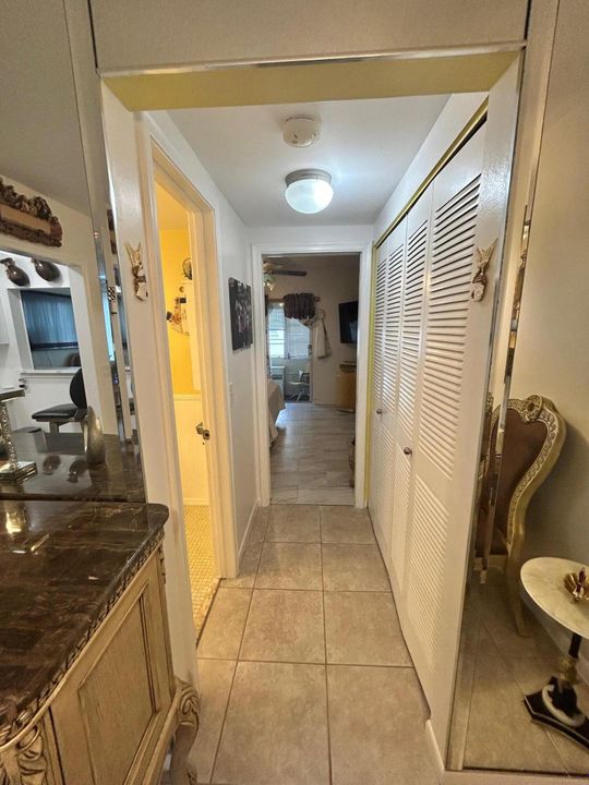 For Sale: $90,000 (1 beds, 1 baths, 684 Square Feet)