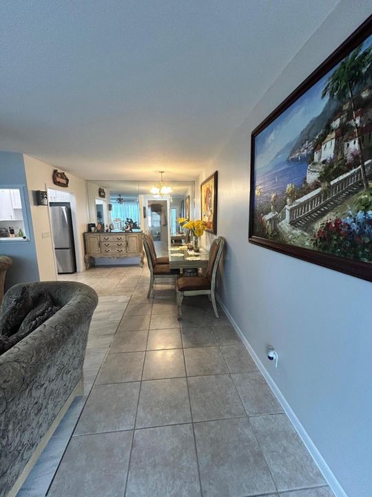 For Sale: $90,000 (1 beds, 1 baths, 684 Square Feet)