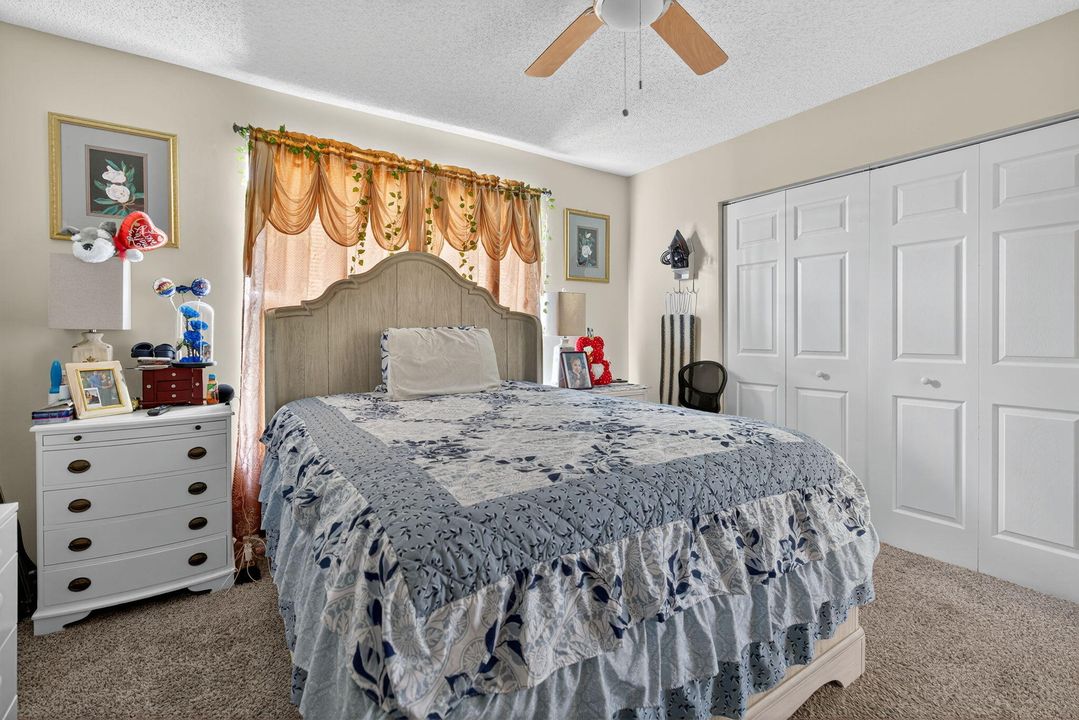 For Sale: $395,000 (2 beds, 1 baths, 1071 Square Feet)