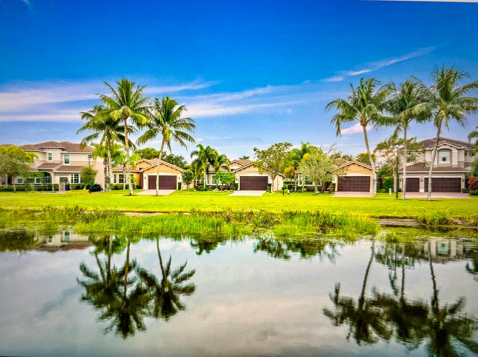 Active With Contract: $789,990 (4 beds, 3 baths, 2281 Square Feet)